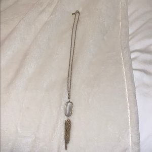 Kendra Scott necklace